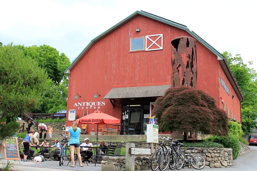 antique_barn_new_paltz.jpg