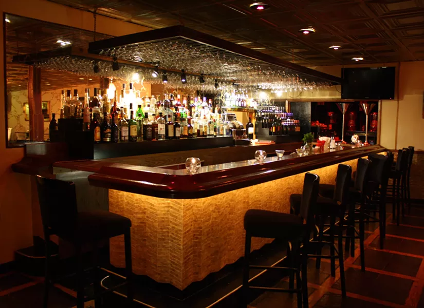 The bar at Ladoria Ristorante.