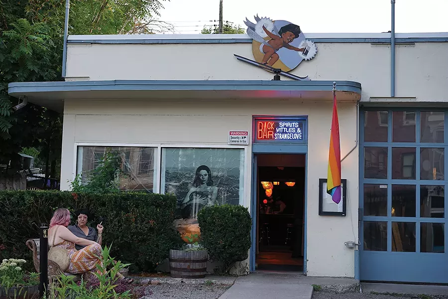 Backbar. - PHOTO: JOHN GARAY
