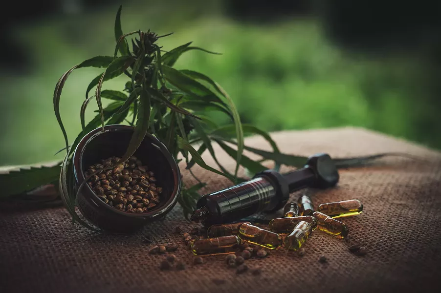 cbd-4474928_1920.jpg