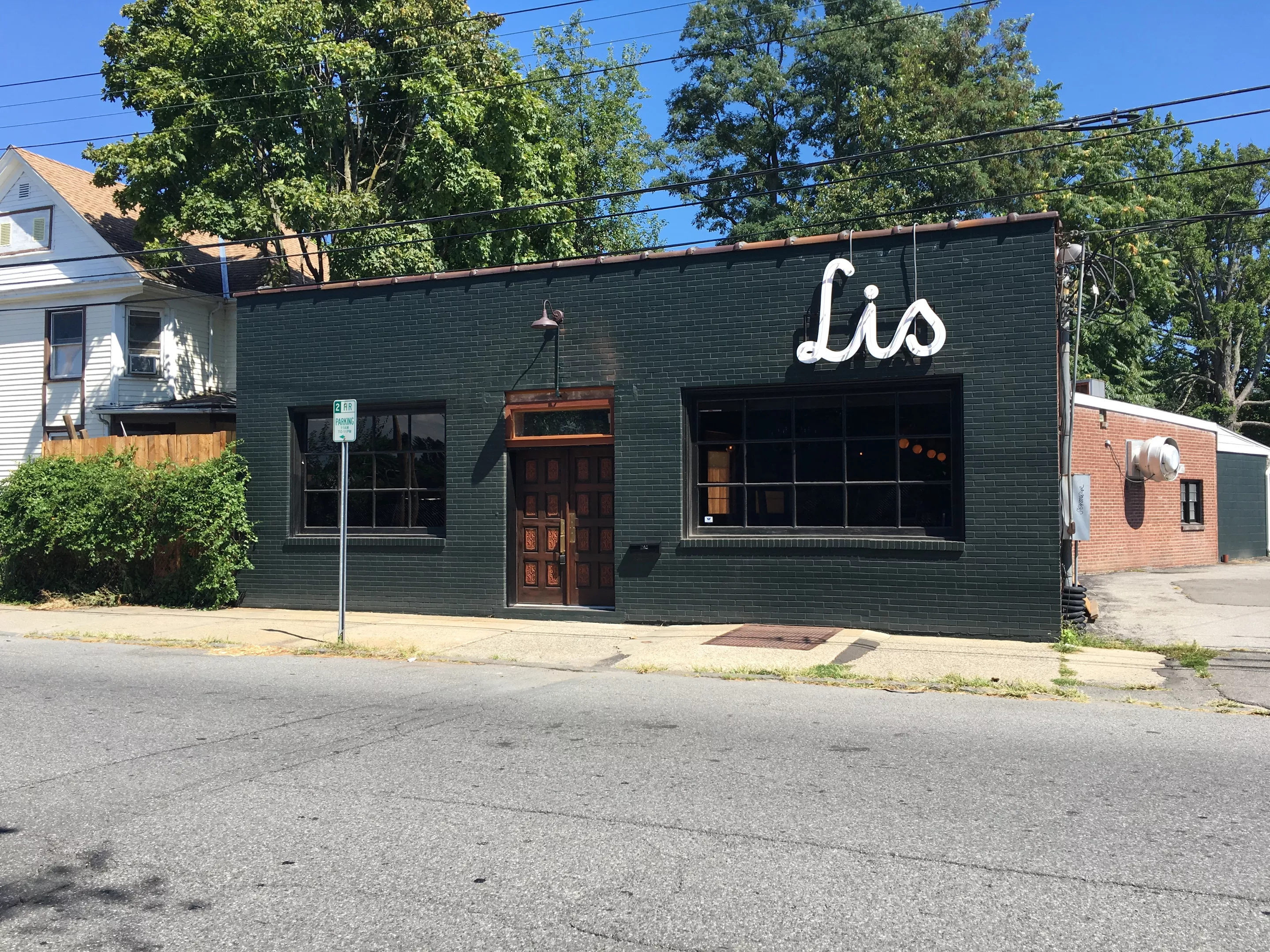 Lis Bar Now Open Bars Hudson Valley Chronogram Magazine