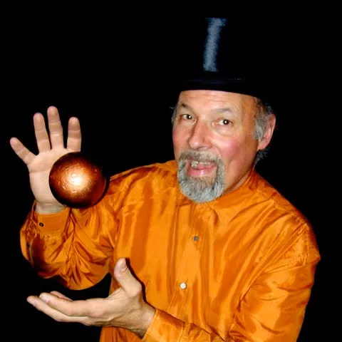 Magician Andy Traub