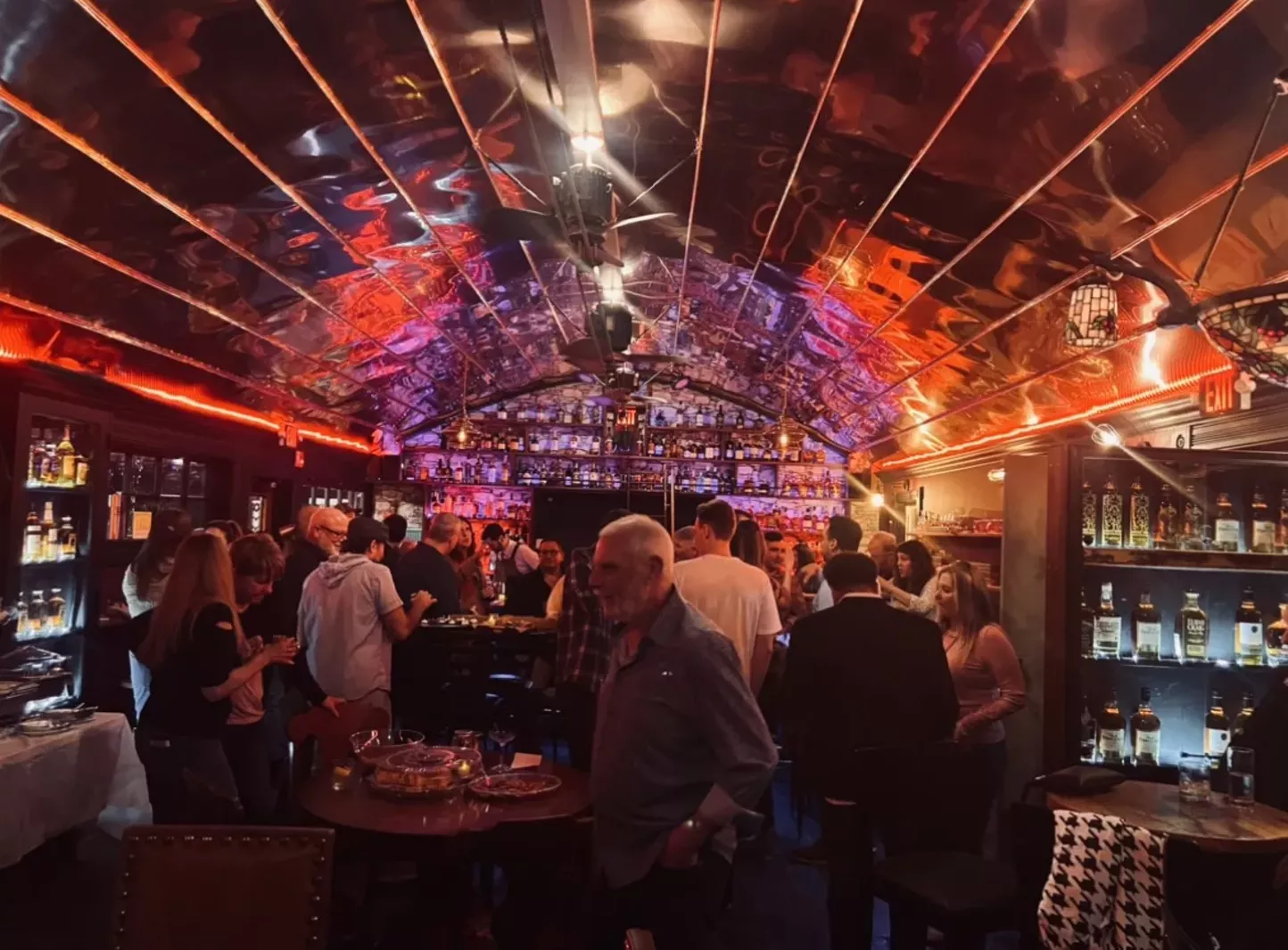 Bottle Service for the Masses at Warwick's Last Whisky Bar | Bars | Hudson Valley - Vimarsana News