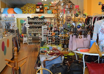 Kingston Gift Shop Bop to Tottom to Close March 26