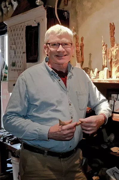 Warwick local notable Dan Mack, visual artisan