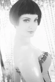 Abby Travis: In love with the '20s.
