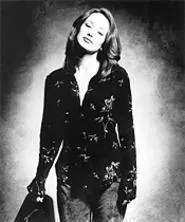 Allison Moorer: Not a cynic, not a pessimist, and - definitely not an idiot.