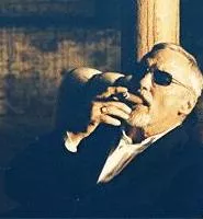 Dennis Hopper smokes as Americano fizzles.