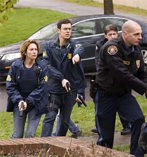 Diane Lane and friends in Untraceable: Where are you, Anthony Hopkins, when we need you?