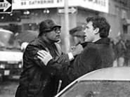 Doyle and Gavin get acquainted on the streets of New - York.