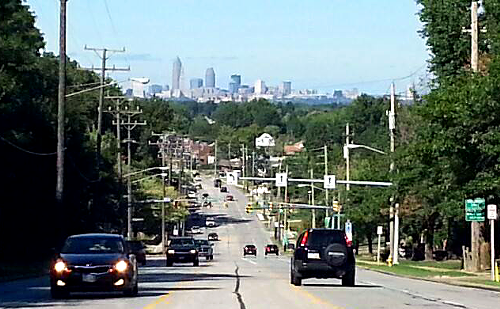 Parma__OH_-_Cleveland_Skyline_from_State_Rd.png