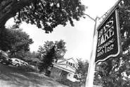 Pretty, not pretentious: Welcome to Bass Lake - Taverne. - WALTER NOVAK