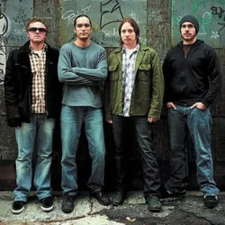 1590_musicredwaterrojo.jpg