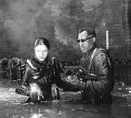 Snipes hunting: Nyssa and Blade track down the - Reapers.