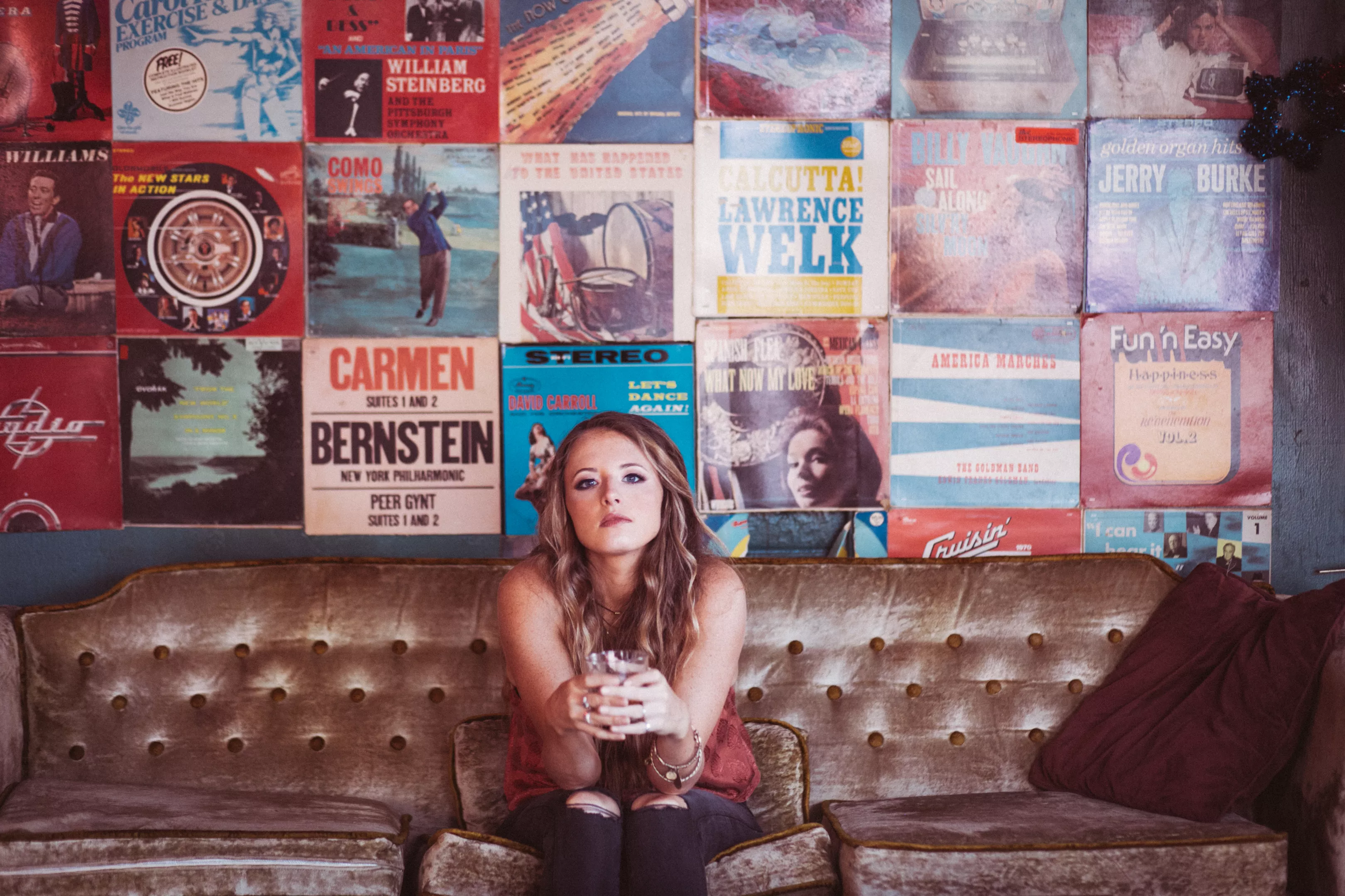 Cleveland Native Emily Hackett One Of Cmt S Next Women In