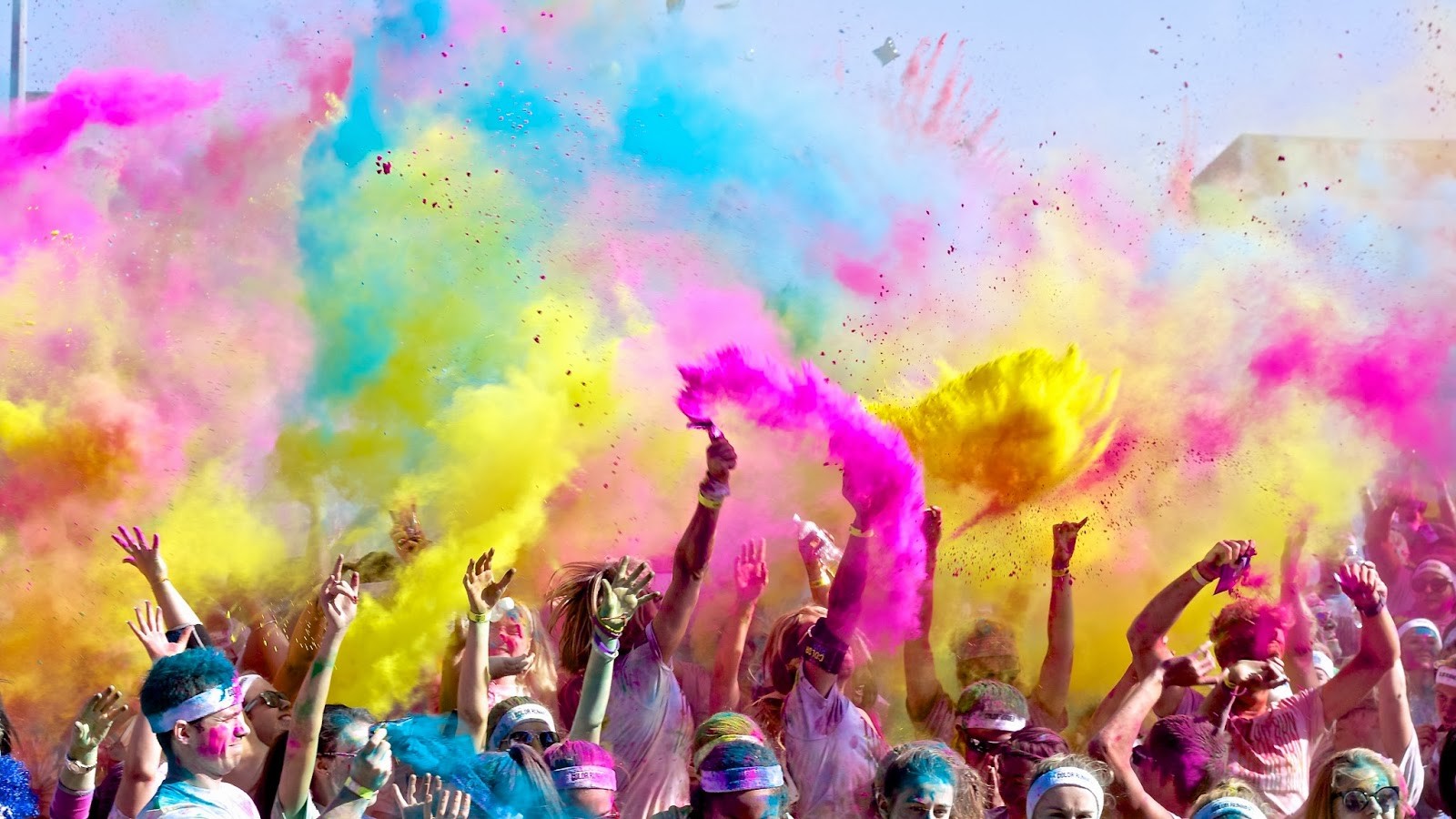 The Color Run Tropicolor Tour Comes to Cleveland in June Scene and