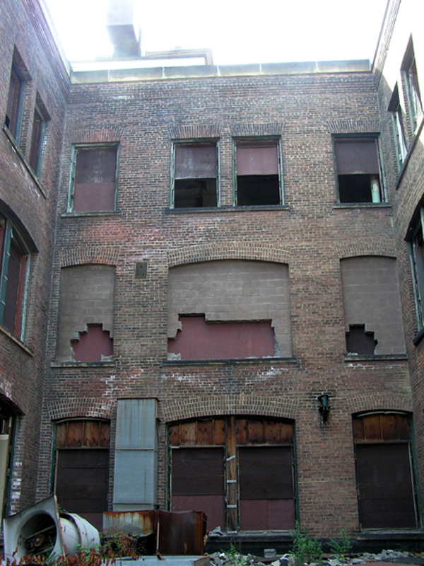 15 Photos of Cleveland's Abandoned Warner and Swasey Building