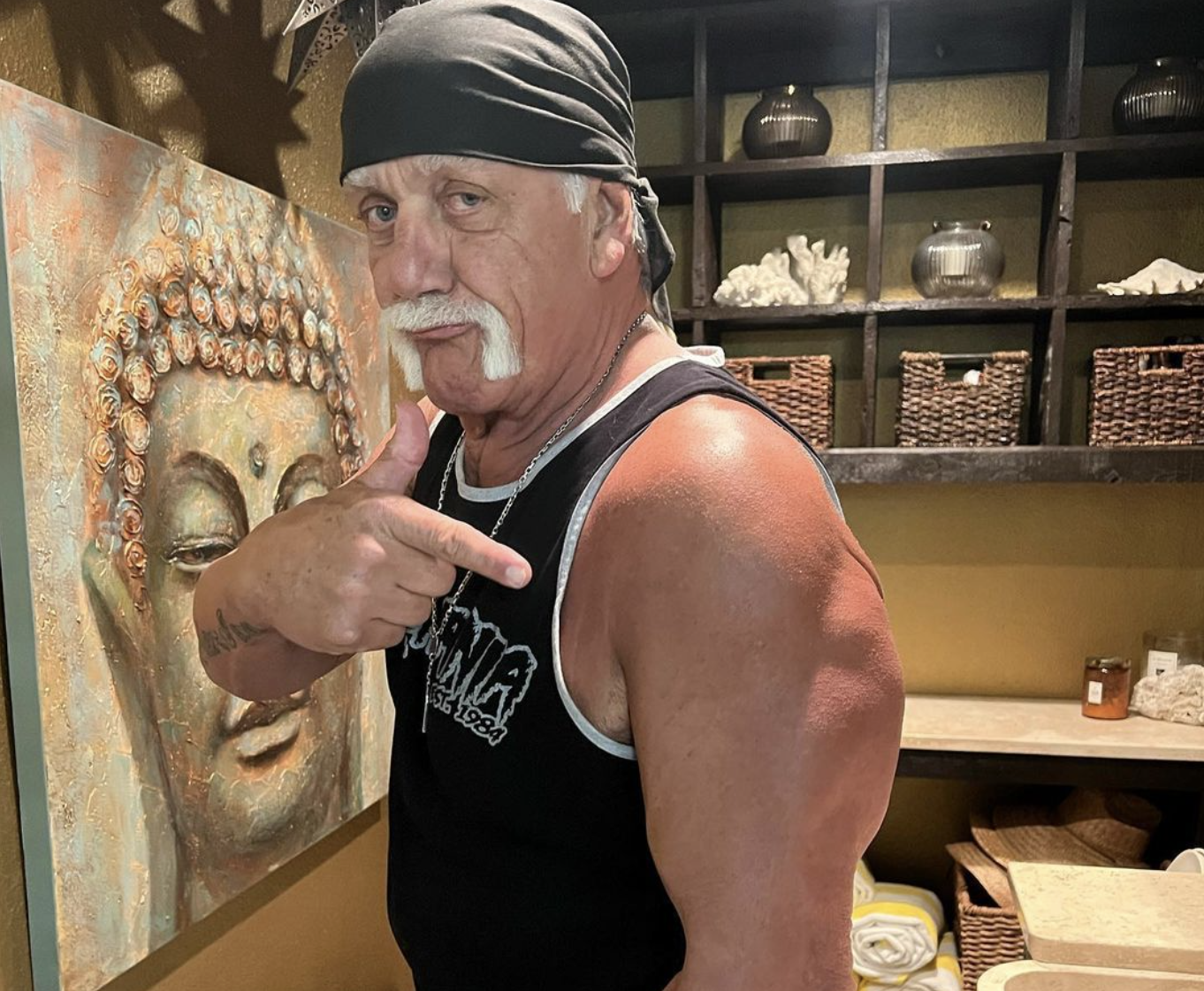 Forurenet Tak Hemmelighed Clearwater Beach resident and WWE wrestler Hulk Hogan falsely implies Betty  White died from getting COVID-19 booster | Tampa Bay News | Tampa |  Creative Loafing Tampa Bay