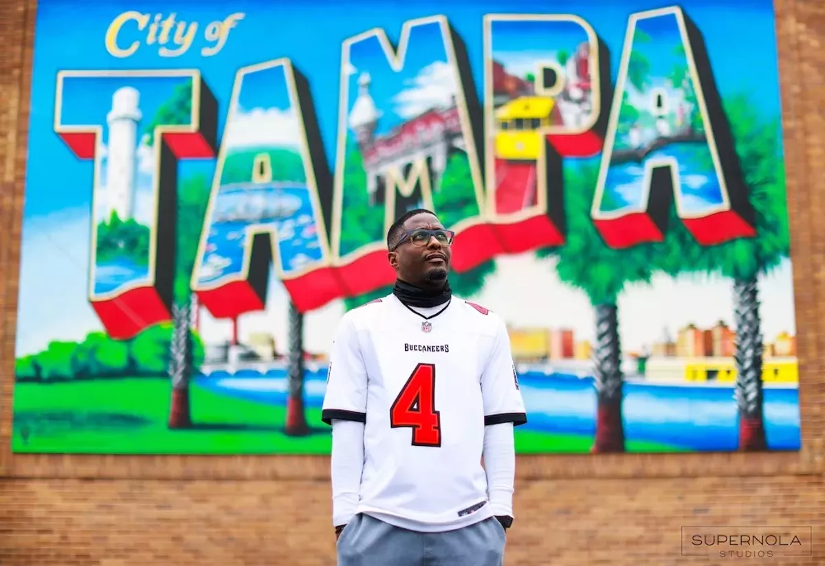DJ Ekin is the Tampa Bay Bucs' official DJ, and he wants to help kids understand the entertainment business | Local Music | Tampa - Vimarsana News