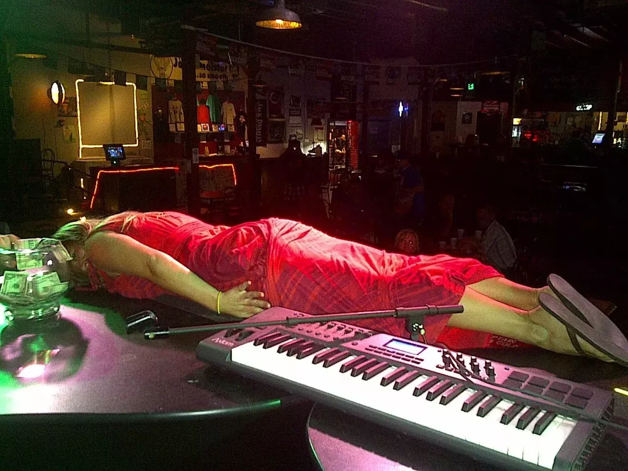 Savannah Smiles SavannahDowntown Bar, Music Venue, Live Music