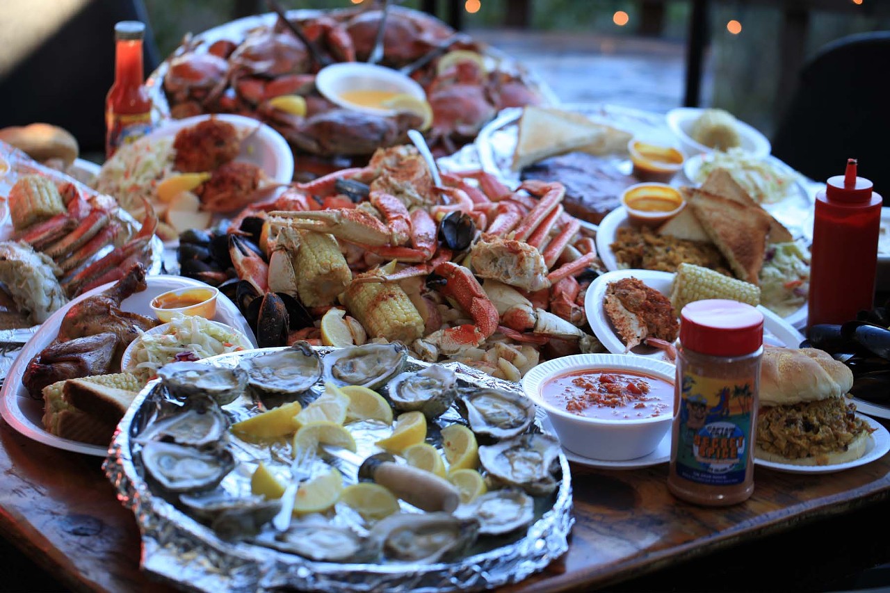 The Crab Shack | Tybee Island | Seafood, Bar, BBQ, Southern, Cajun