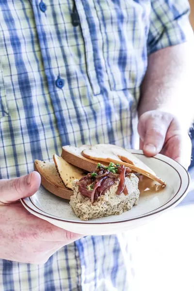 The chopped chicken liver.
