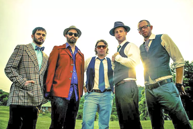 band_page-folksoulrevival.jpg