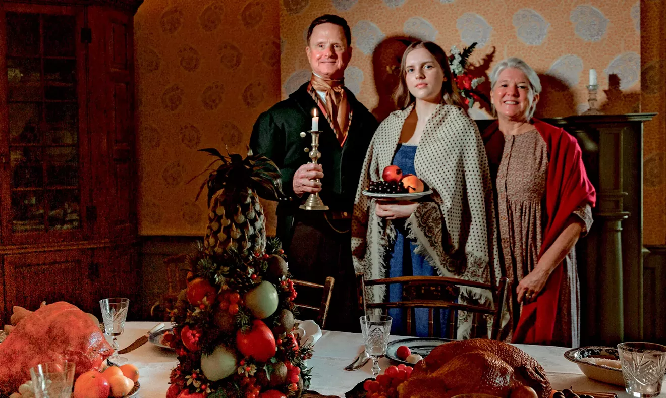 LET IT GLOW! Davenport House Museum celebrates the season with candlelight tours - Vimarsana News