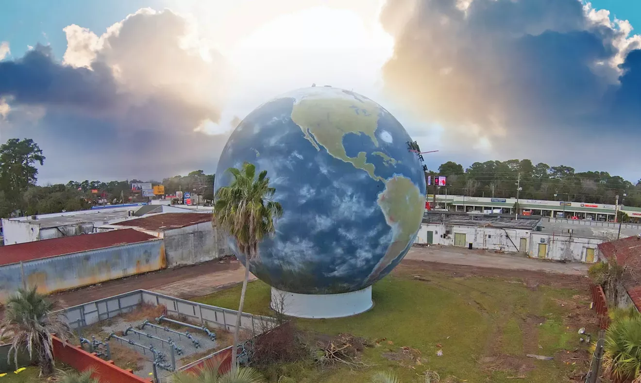 SAVING THE WORLD: Parker's announces development plans for Derenne avenue property will incorporate iconic globe | Community | Savannah News, Events, Restaurants, Music - Vimarsana News