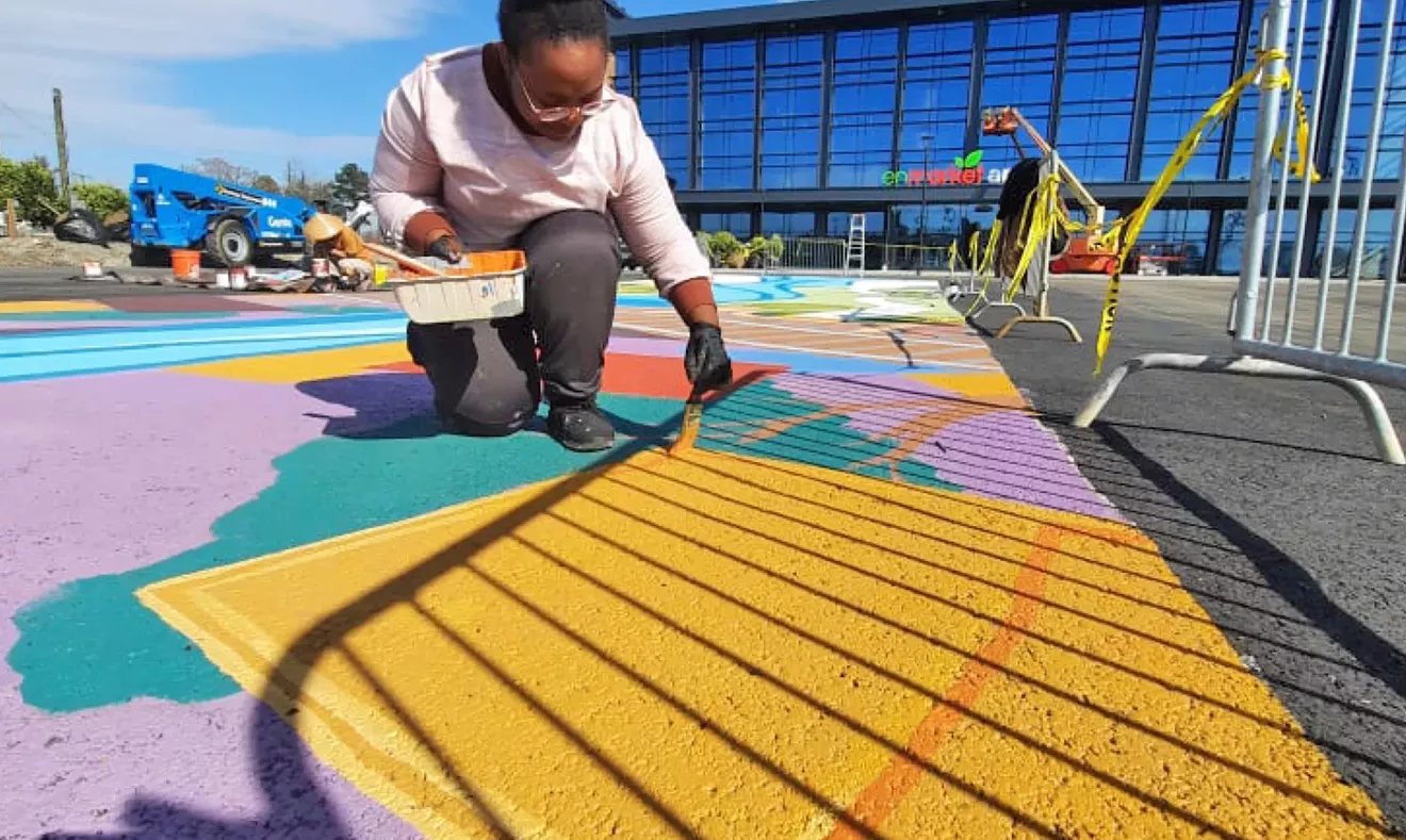 EnMarket Arena Water Works pedestrian walkway mural project - Vimarsana News