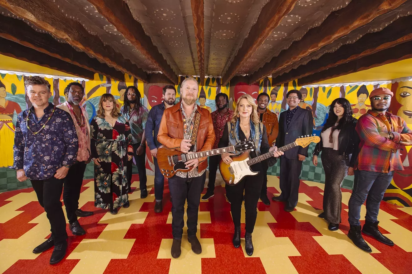 SAVANNAH MUSIC FESTIVAL: Tedeschi Trucks Band stronger than ever with bold new project 'I Am The Moon' - Vimarsana News