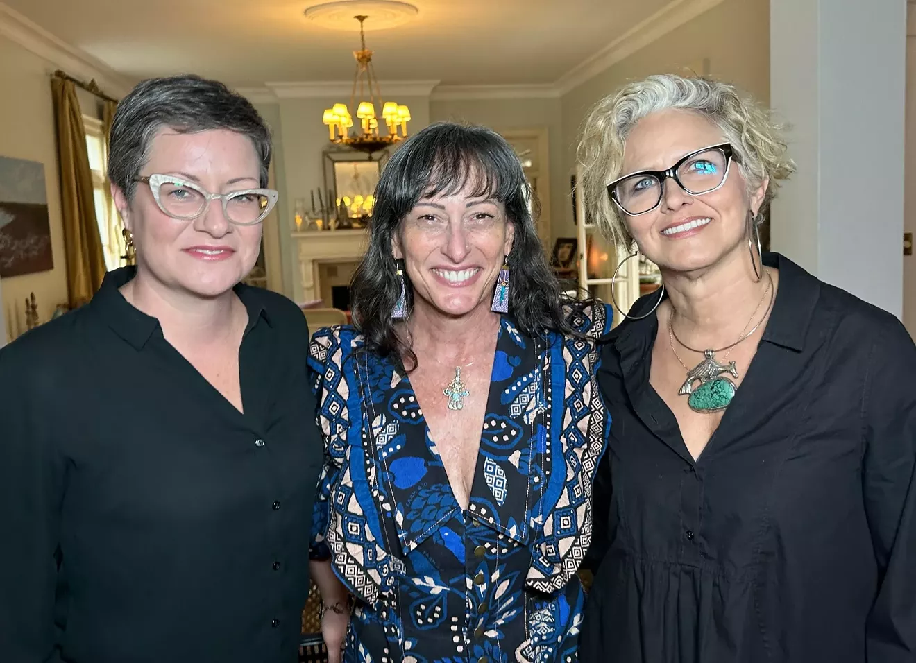 BUNNY IN THE CITY: Jessica Leigh Lebos' debut of "The Camellia Thief & Other Tales" | Bunny in the City | Savannah News, Events, Restaurants, Music - Vimarsana News