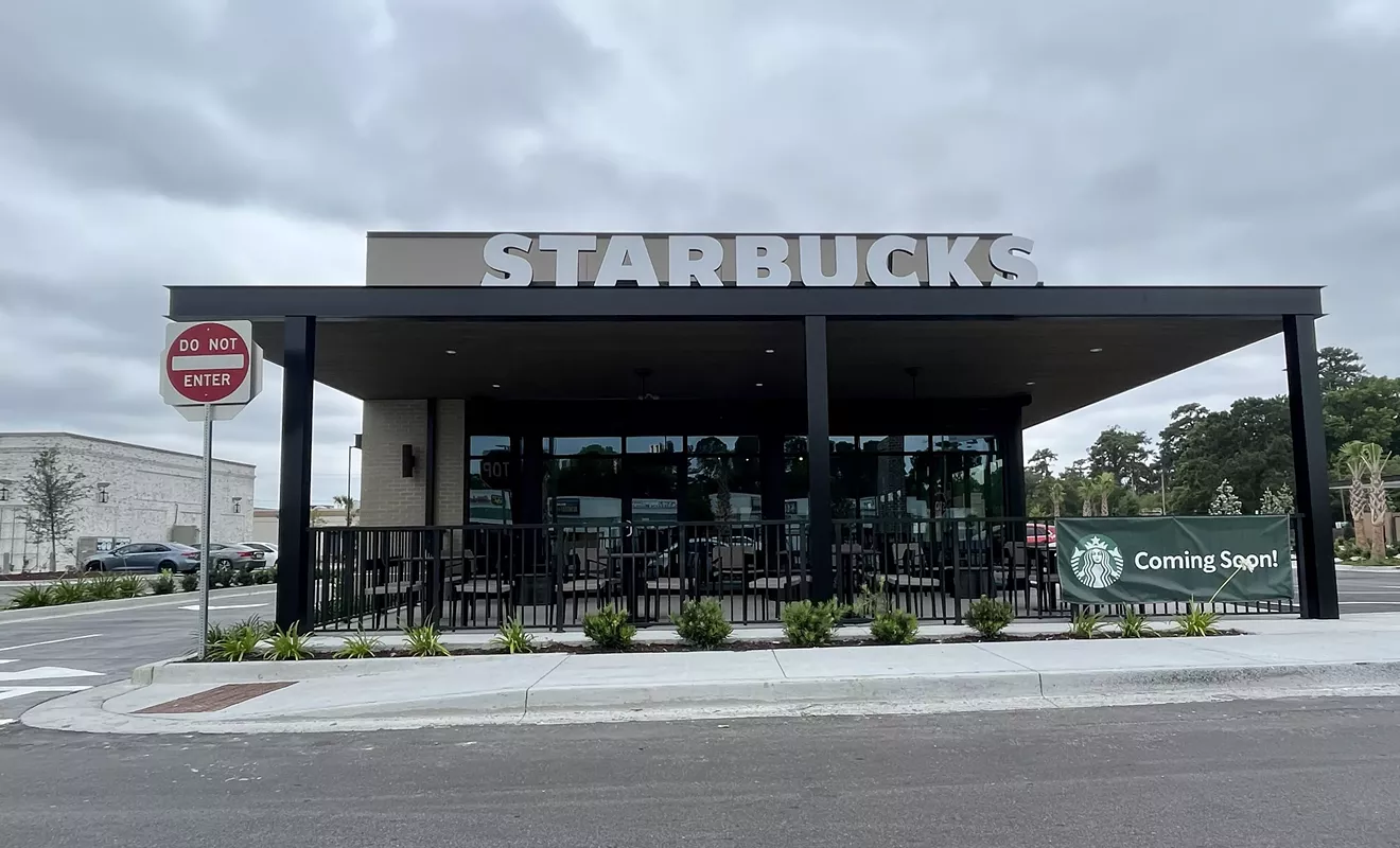 'Globe Starbucks' opens on DeRenne Avenue in Savannah | Business News | Savannah News, Events, Restaurants, Music - Vimarsana News