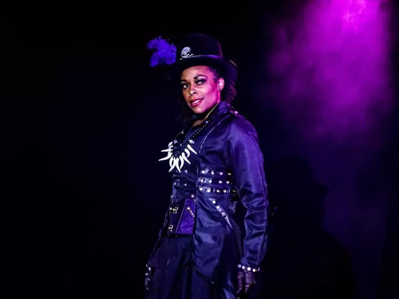 GLITTER AND GOLD: Special production celebrates diversity, empowering performers in Savannah's burlesque scene | Dance | Savannah News, Events, Restaurants, Music - Vimarsana News
