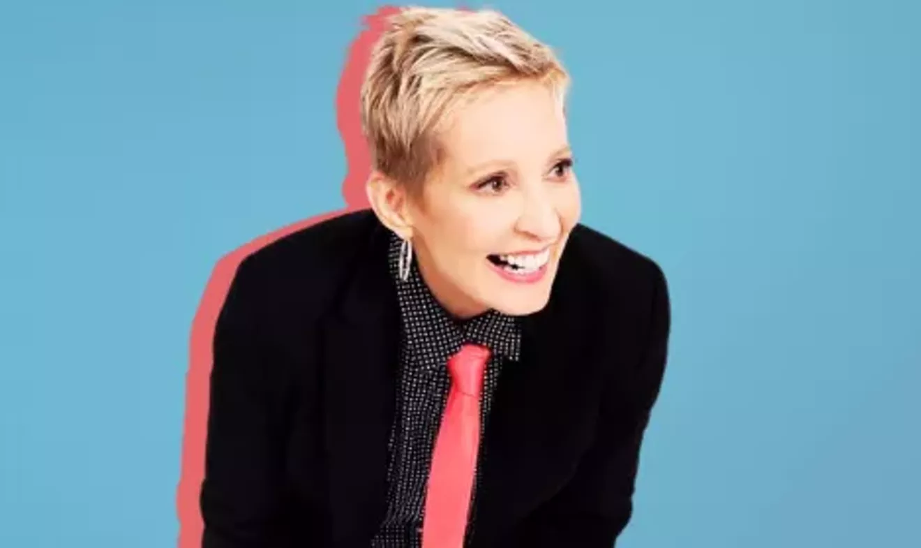 KAREN MILLS: Bridging laughs across borders at District Live - Vimarsana News