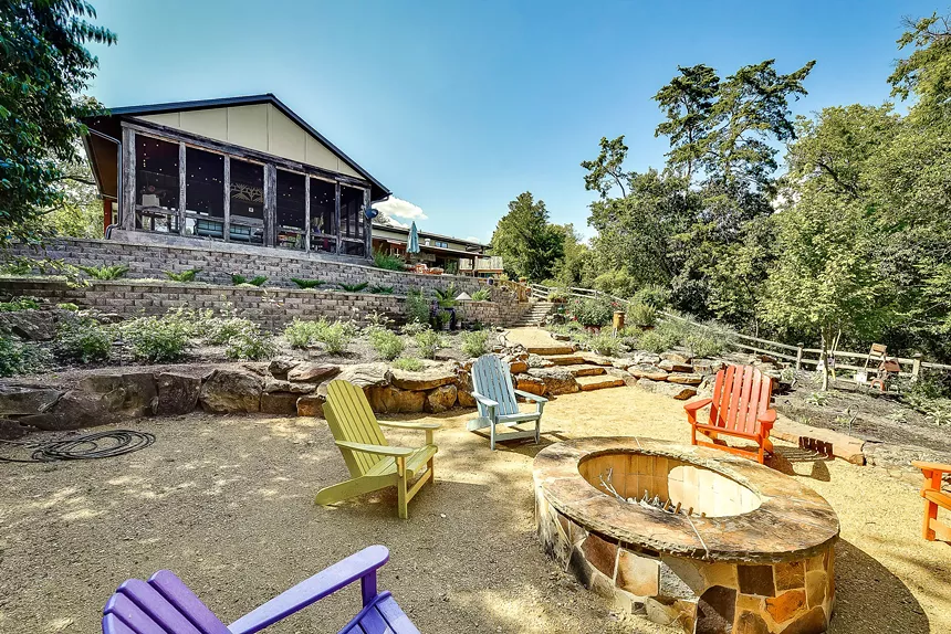 Bon Aire Drive has a lovely outdoor fire pit.  - ZERO 3