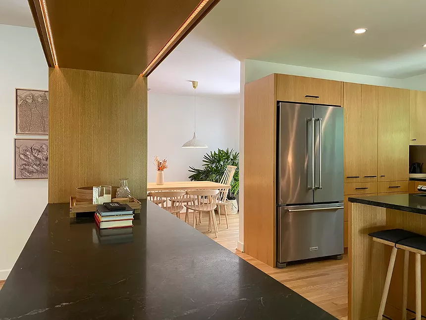 The modern clear lines of the furniture match the architecture.  - CLIFFORD WELSCH, FAIA