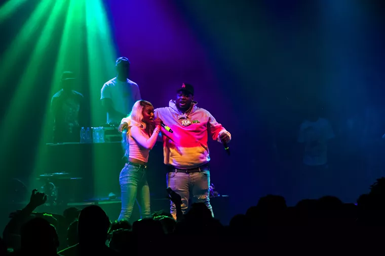 Monaleo joined Maxo to perform their duet Cee Cee of his latest album, Weight of the World. - PHOTO BY MARCO TORRES