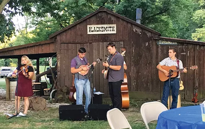 Traditional Music Festival Sep 9-10, 10am-4pm. Midwest performers entertain on instruments such as mountain dulcimers, bones, autoharps, fiddles, banjos and guitars. lincolnsnewsalem.com. Lincoln’s New Salem State Historic Site, 15588 History Lane,