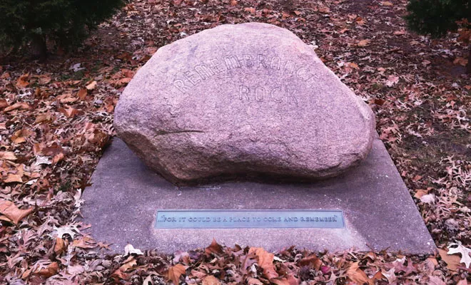 Behind the Sandburg birthplace is a Quotation Walk that leads to Remembrance Rock Park. Below the rock rest the ashes of both Carl Sandburg and his wife, Lilian.