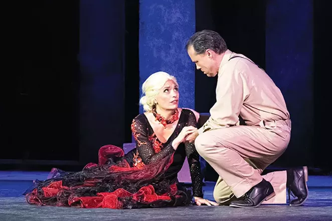 Mary Kate Smith (Eva Peron) and Greg Donathan (Juan Peron) played the title roles in The Muni’s recent production of Evita.