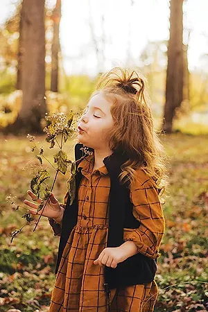 Cover photo by Keshia Barbee. She is a family and newborn photographer and owner of Barbee Dream Photos in Springfield. Cailin, age 3, was photographed at Lincoln Memorial Garden. - PHOTO BY KESHIA BARBEE