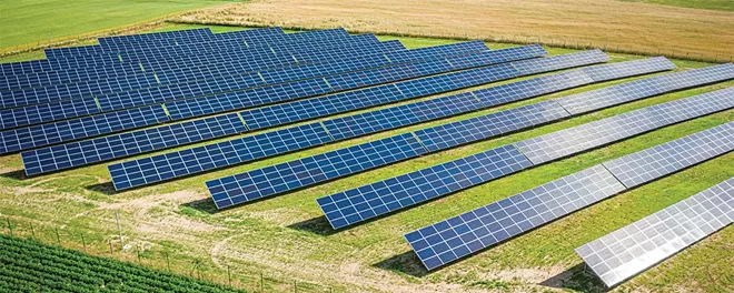 The Sangamon County board has approved what would become the largest solar project in Illinois, nearly doubling the megawattage of Illinois’ current capacity. Opponents have expressed concerns about taking 4,100 acres of farmland out of production.