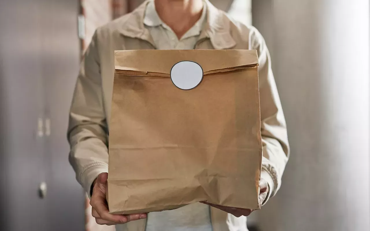 Restaurants, caterers and breweries with delivery or curbside pickup