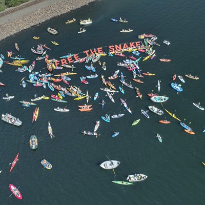 1. September 8, 2018
    2. Snake River, Clarkston, WA.
    3. Whitney Hassett
    4. Over 600 people attended the 4th Annual Free the Snake Flotilla!