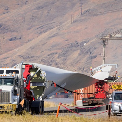 Windmill Blade destined for Canada