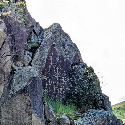 May 7, 2023
Buffalo Eddy
Judy Broumley
On Saturday we boated up the Snake River and stopped on the Idaho side to hike up to view the petroglyphs.  A very beautiful and sacred place.