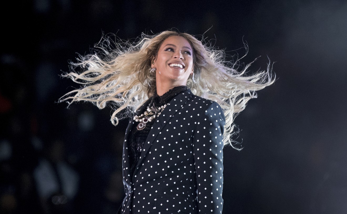 The Stream: Beyoncé goes country
