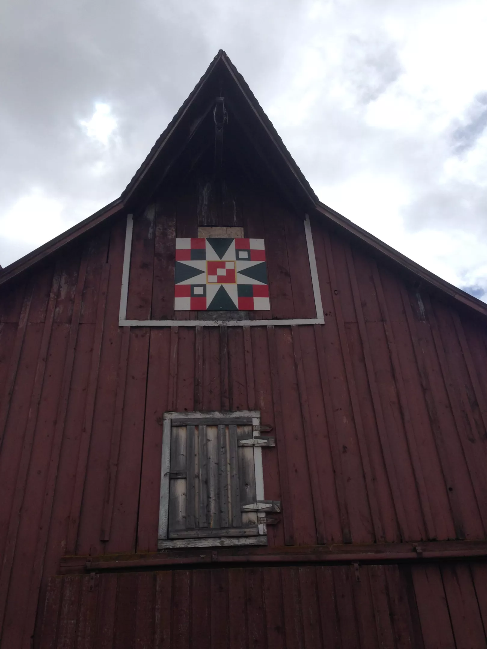 Quilting Barnside Barn quilts hit the region as a tribute to heritage