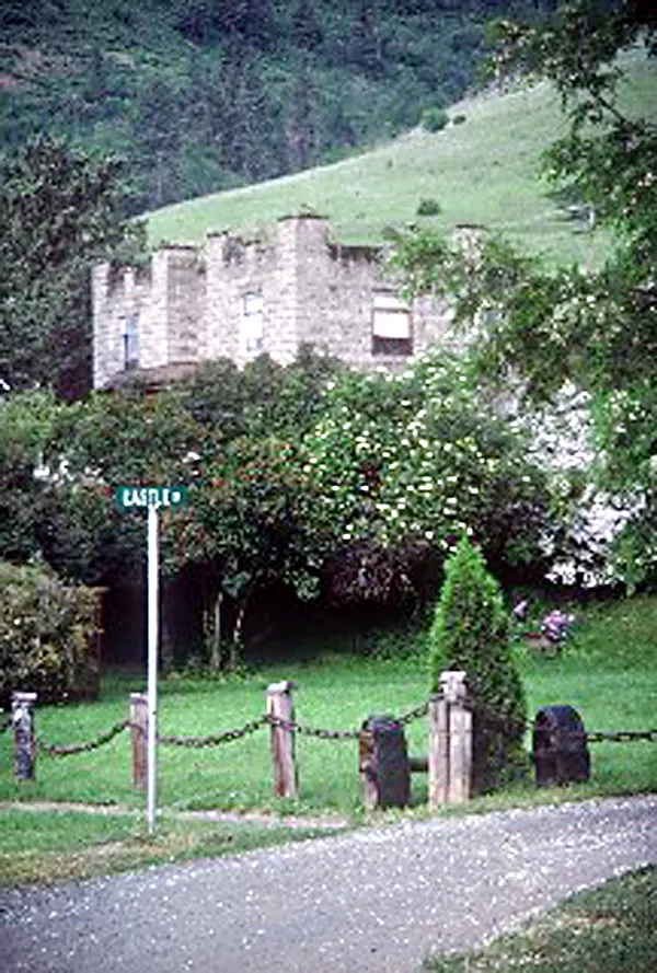 Castle window Museum in Juliaetta offers spectacular view into